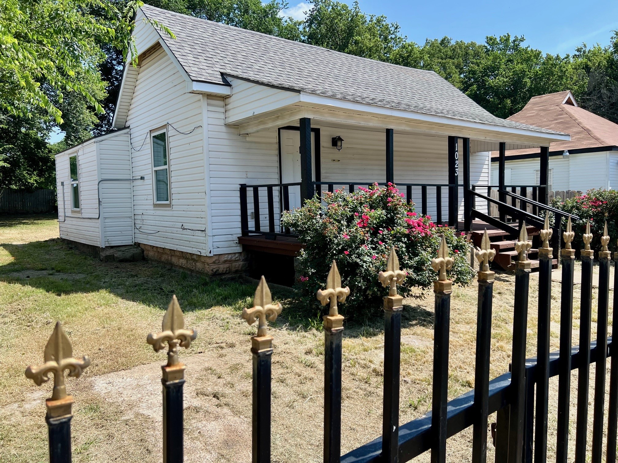 Property thumbnail image